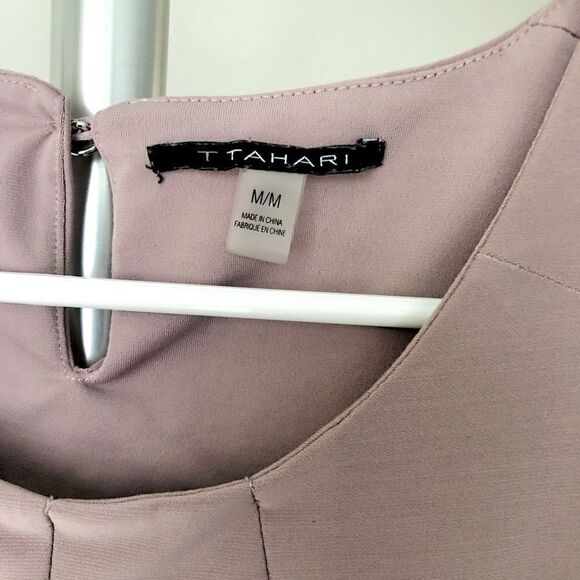 T‎ TAHARI Lilac/Mauve Front Pleat Sleeveless Blouse/ Sz M - Picture 2 of 6